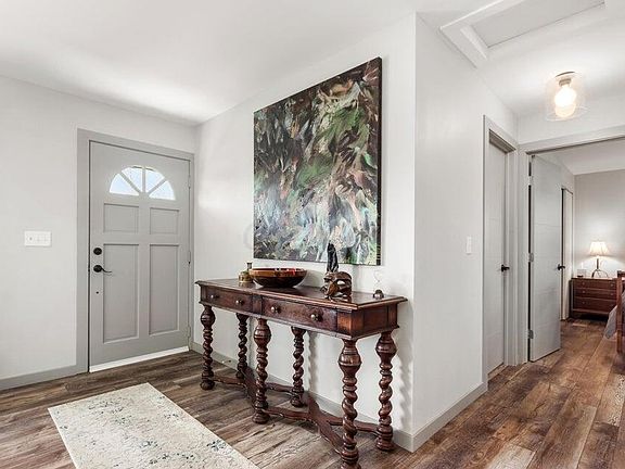 4th image of 430 Eldridge Ave