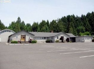 33761 Row River Rd, Cottage Grove, OR 97424