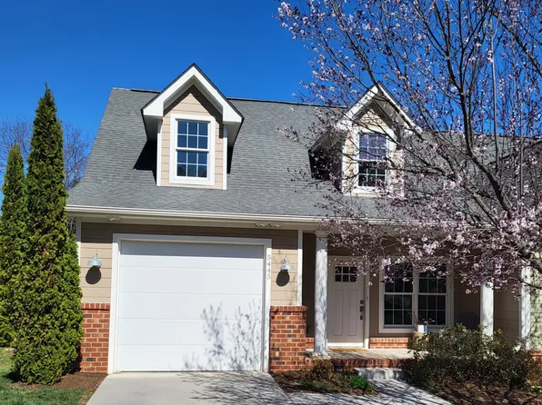 5445 Crossbow Ct, Roanoke, VA 24018