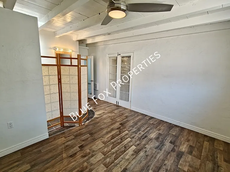 2233 N Isabel Blvd — Photo 29