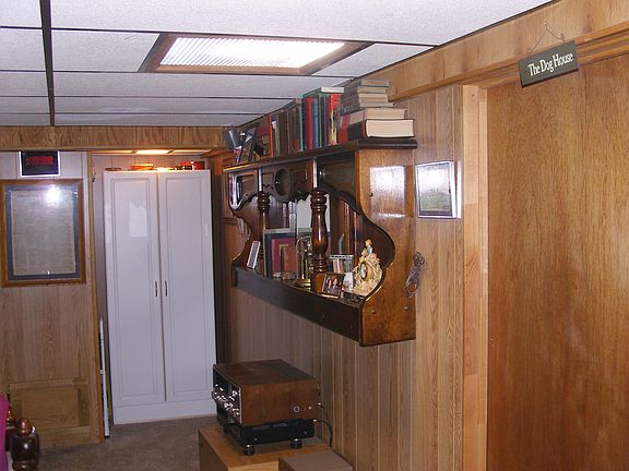 5th image of 7114 Bunkerhill Ln