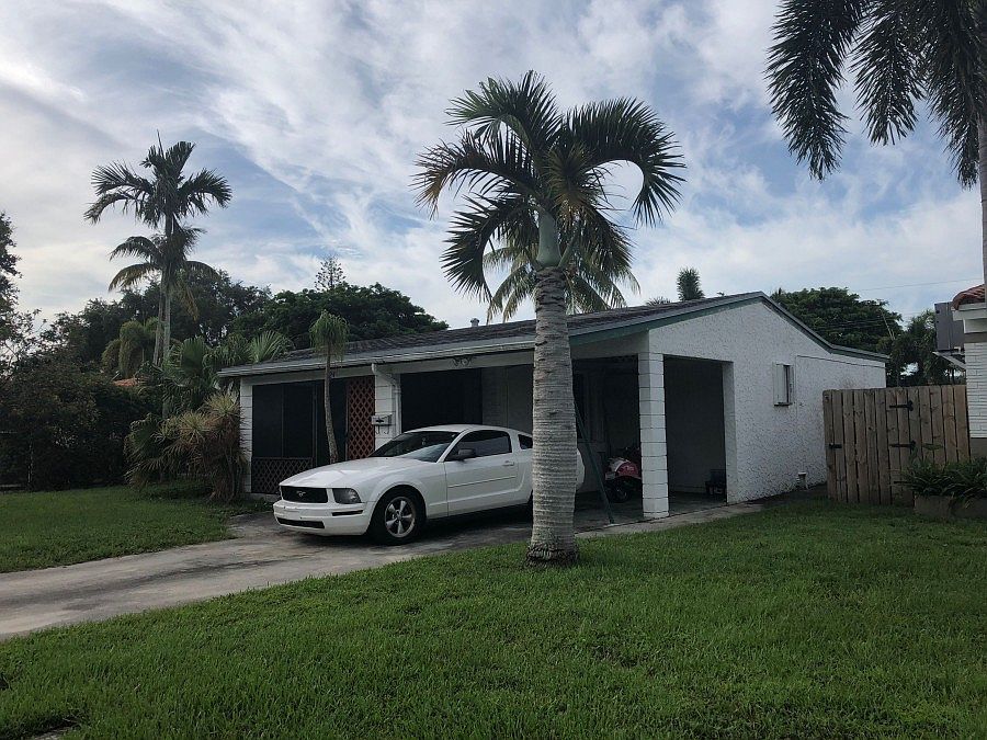 1st image of 224 NW 24th St