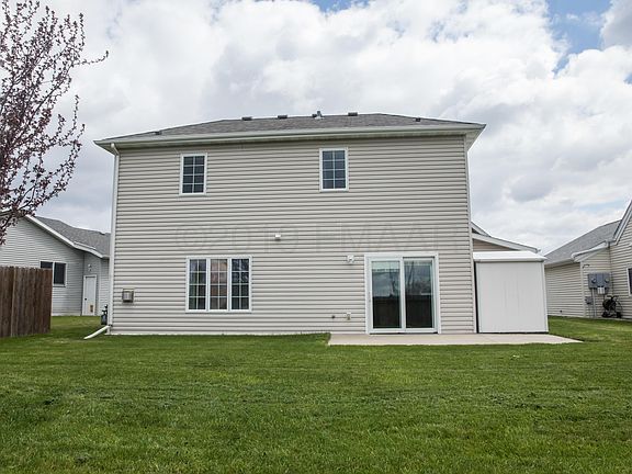3rd image of 870 Homestead Ct