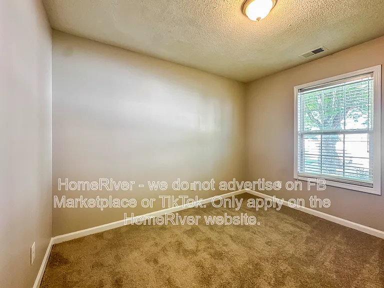 90 Greystone Cir — Photo 12
