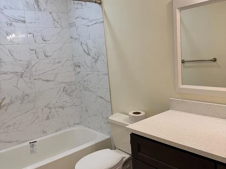 20 Queen Anne Ct — Photo 16