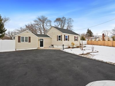 251 Old Country Road, Deer Park, NY, 11729