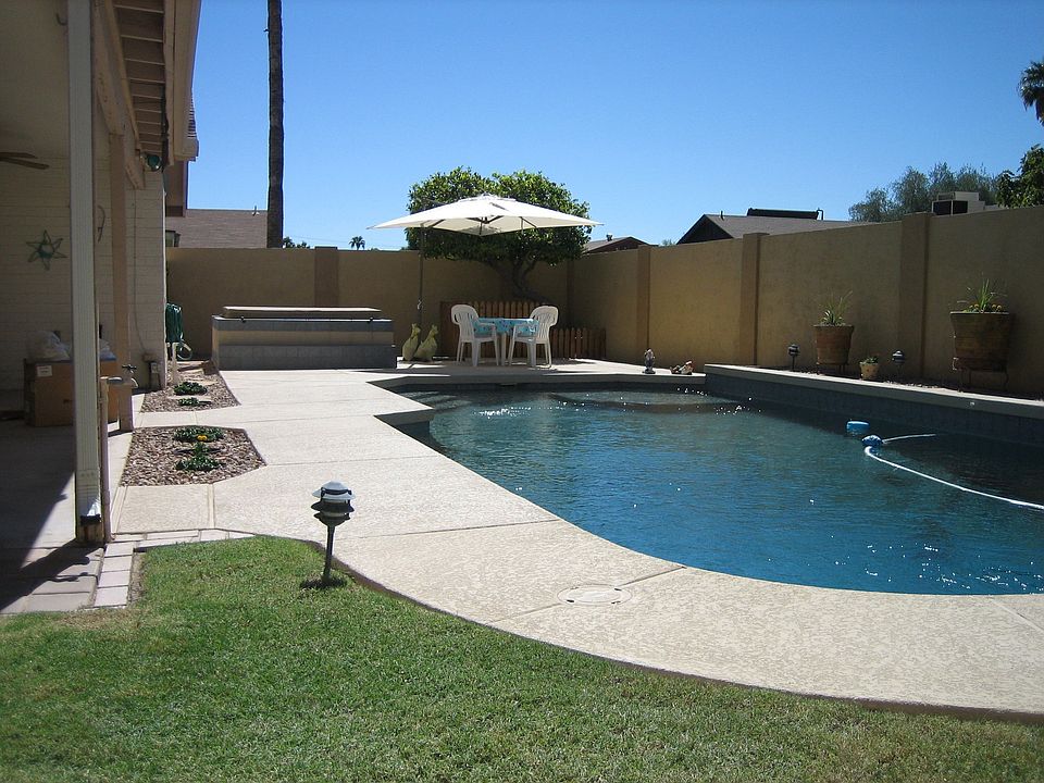 2nd image of 6518 S Dorsey Ln