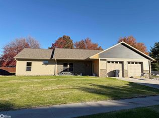 1108 Willow Ave, Burlington, IA 52601