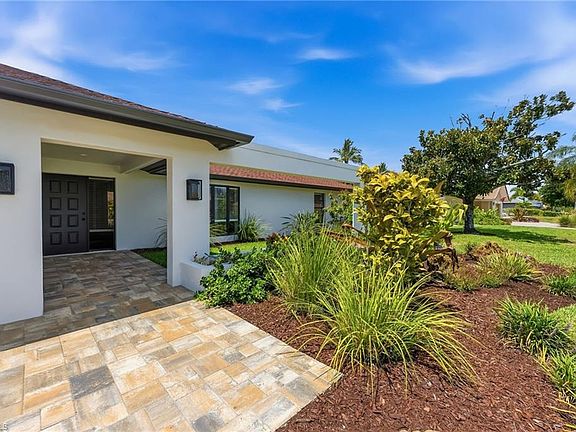 3rd image of 9981 Treasure Cay LN