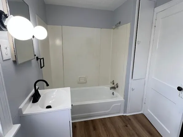 619 Market St, Brookville, OH 45309