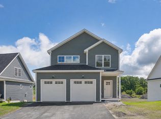26 Feldspar Ln #22, Cumberland, ME 04021