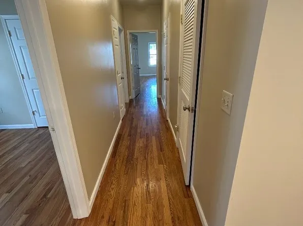 34 Van Nostrand Avenue image 8 of 16