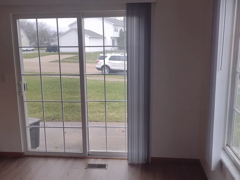 744 Gettysburg Dr #4 — Photo 10