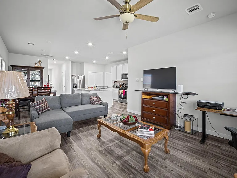 107 Resilient Gale Ct — Photo 7