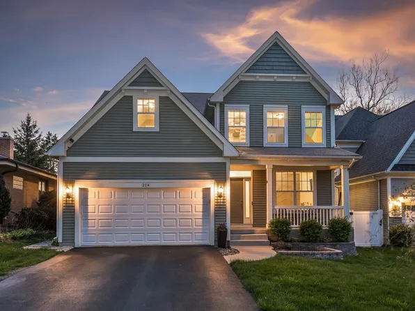 214 S Wilmette Ave, Westmont, IL 60559