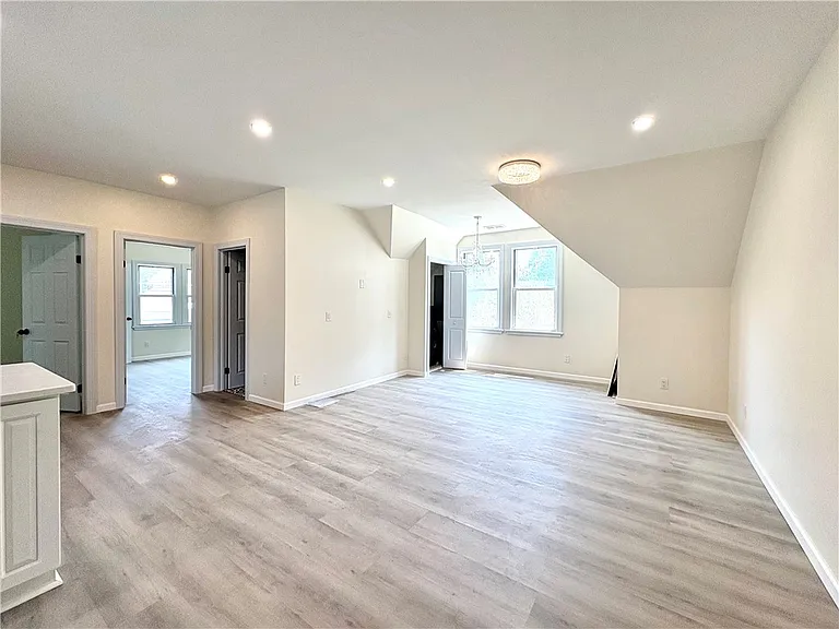 245 Frederick Ave #243 — Photo 10