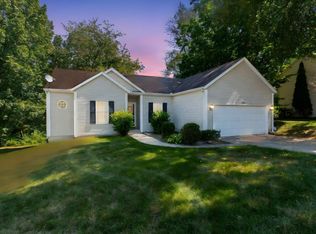 4132 Greenglade Ct, South Bend, IN 46628