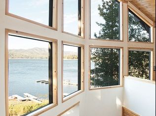 38850 Waterview Dr, Big Bear Lake, CA 92315