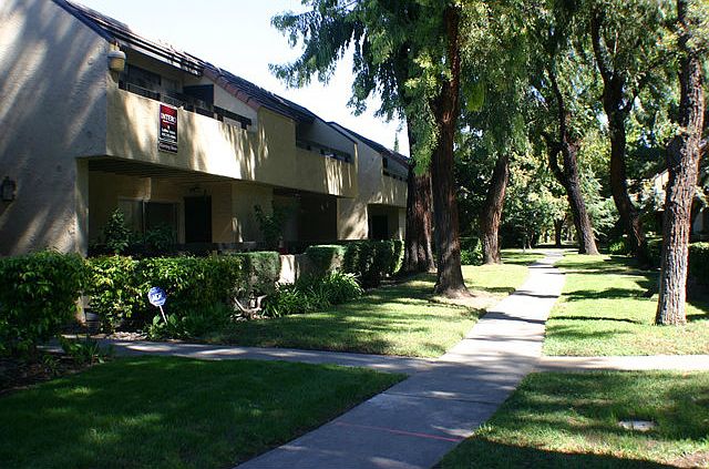 1st image of 303 Tradewinds Dr APT 4