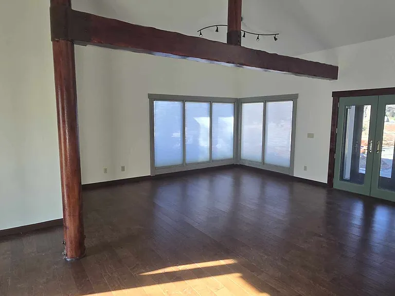 28221 Cumberland Rd #B — Photo 7