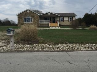 185 Dodson Ln, De Soto, MO 63020