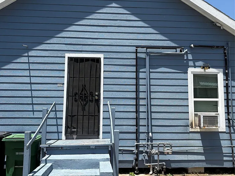 118 N Hagerman St — Photo 1