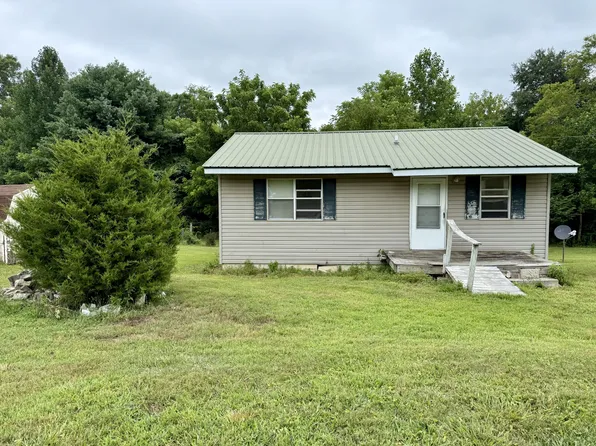 411 Hubert Conley Rd, Crossville, TN 38571