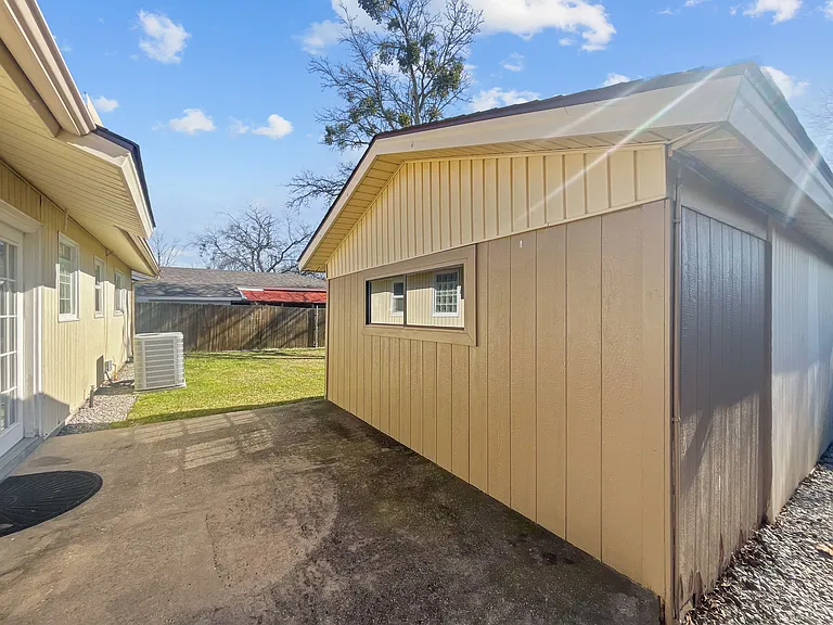 924 Meadow Mead Dr — Photo 17