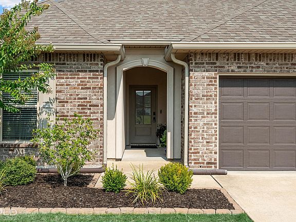 3rd image of 3043 Grace Harper Dr