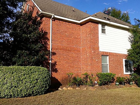 Detached 2 Car Garage
