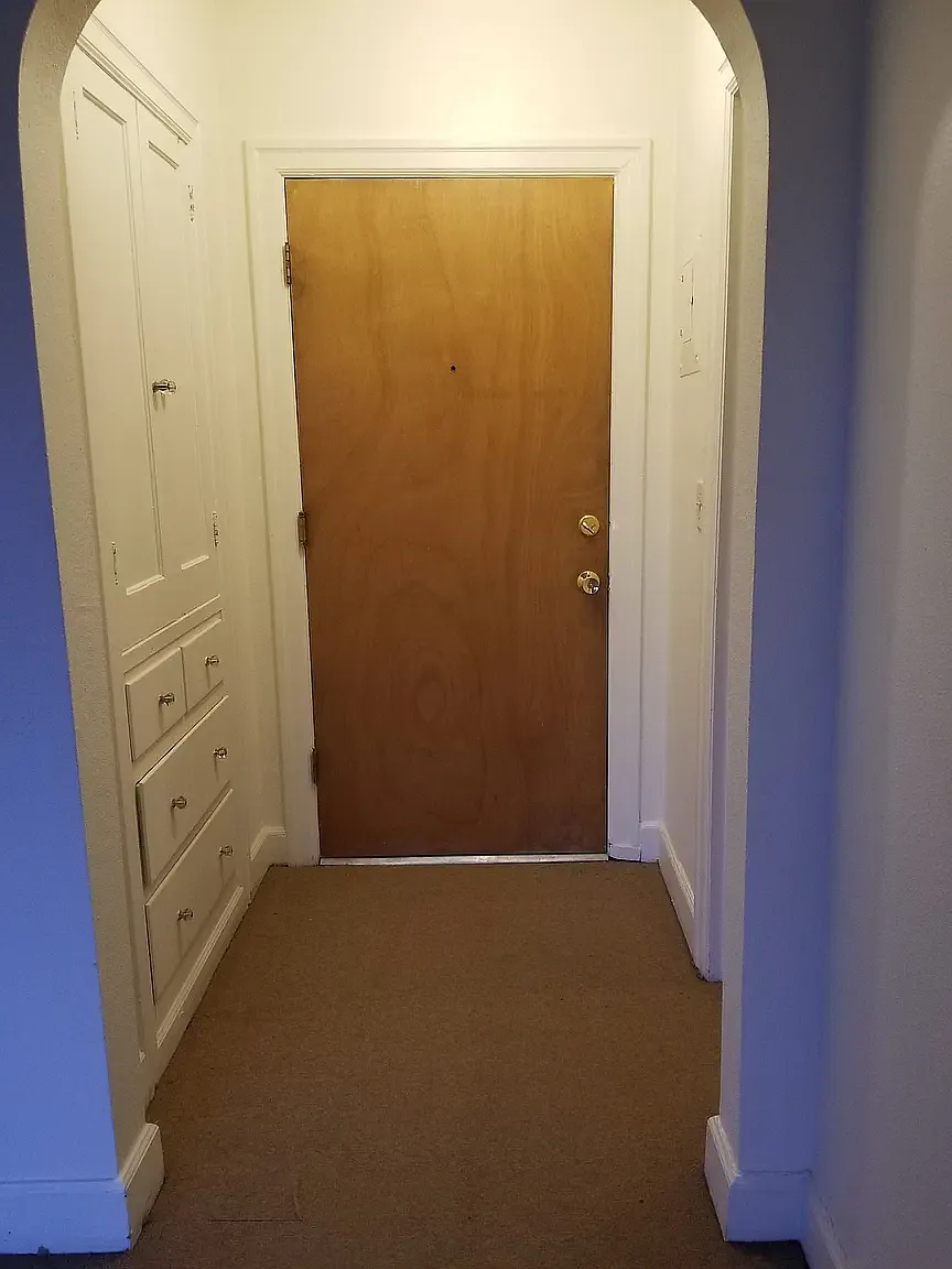 Studio, 415 sqft, $1,295 — Photo 3