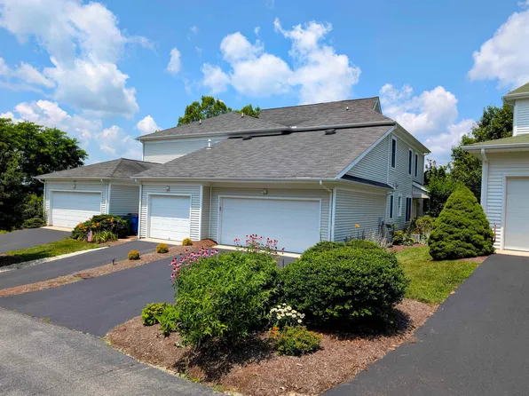 812 Village Way N, Blacksburg, VA 24060