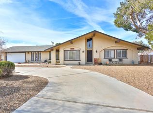 14432 Tawya Rd, Apple Valley, CA 92307