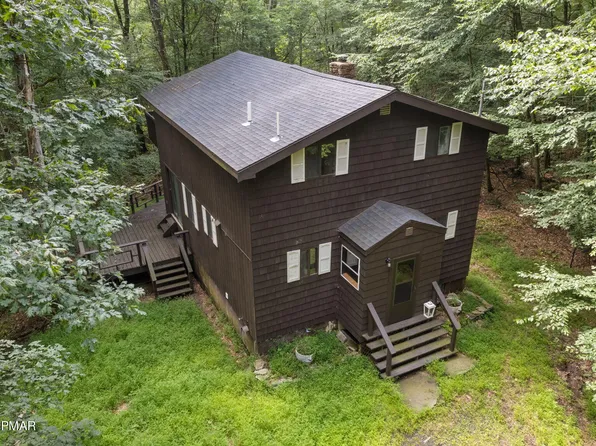 162 Spring Run Dr, Cresco, PA 18326