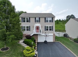 178 Broadstone Dr, Mars, PA 16046