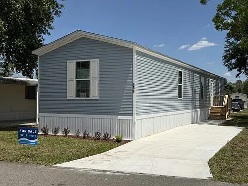 131 Lakeside Garden Cir #131 Photo 1