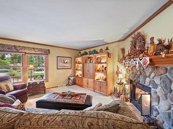 2nd image of 1813 Jennifer Ln #B