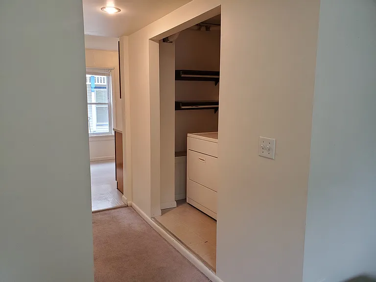 2 Allen St #2 — Photo 8