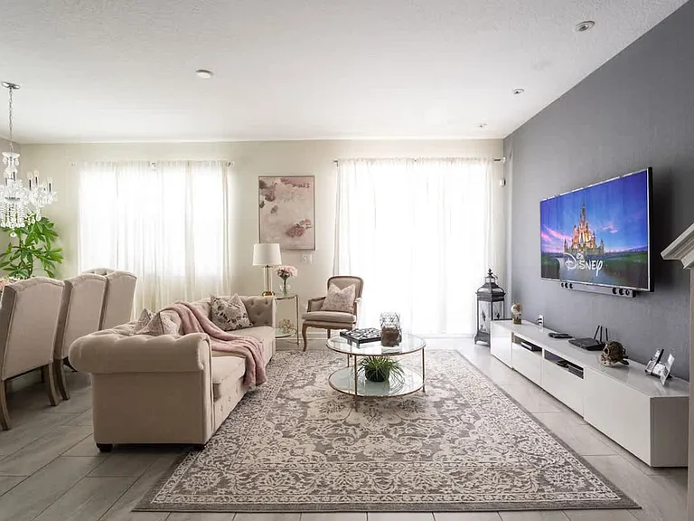 Romeo Cir — Photo 2