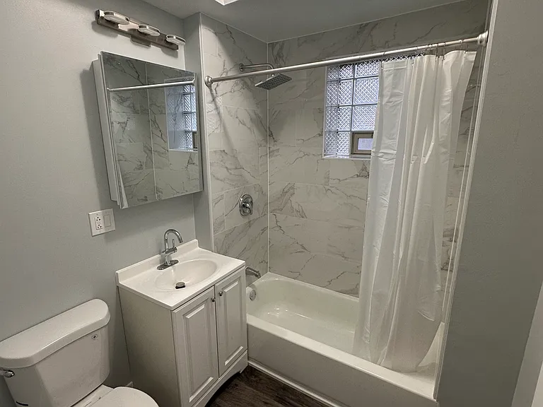 619 N Ridgeway Ave #1 — Photo 6
