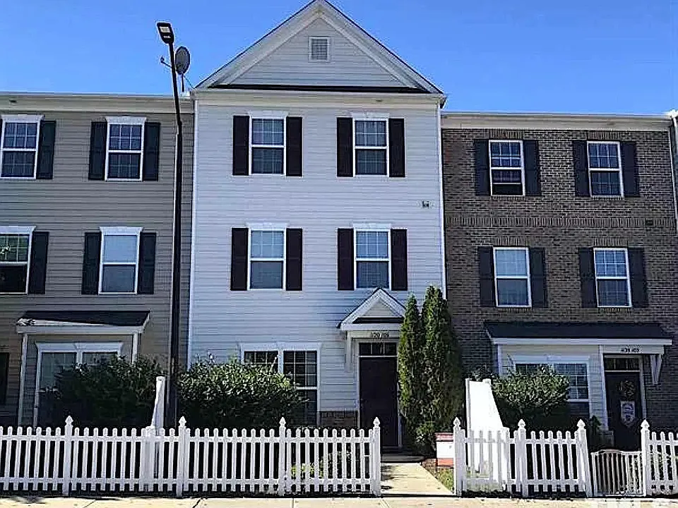 1120 Renewal Pl #106
