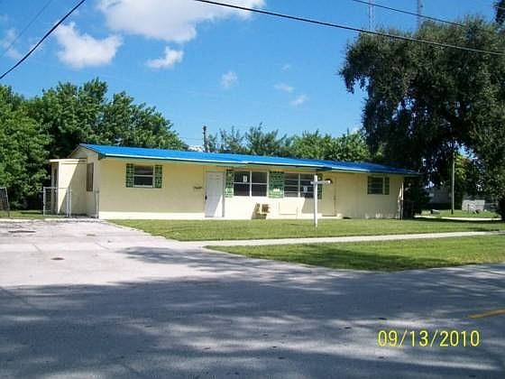 2nd image of 3221 SW 56th Ave
