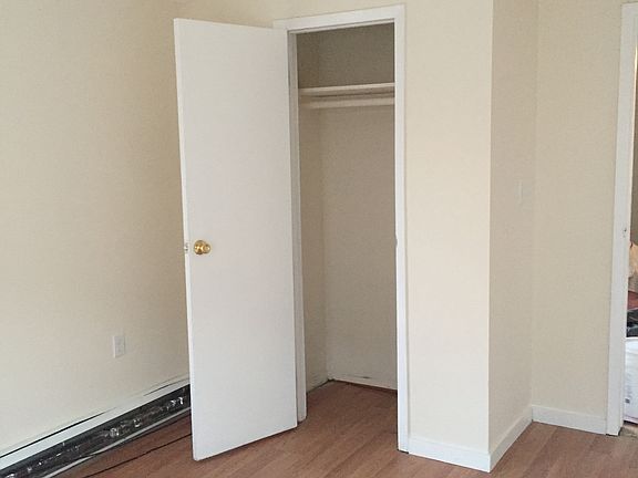 2nd image of 10856 154th St