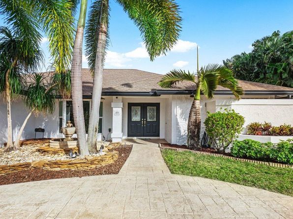 1400 Wood Row Way, Wellington, FL 33414