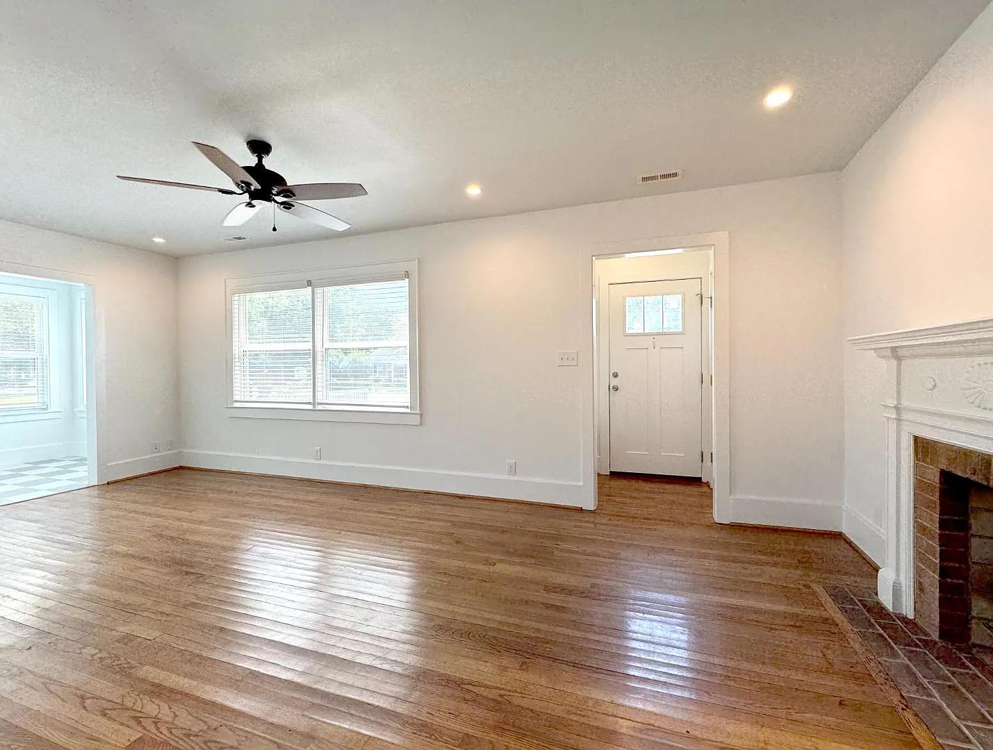 4807 Wrightsville Ave — Photo 2
