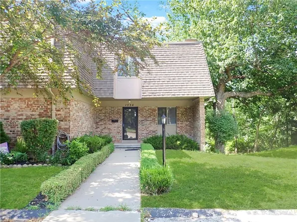 1734 E 97th St, Kansas City, MO 64131
