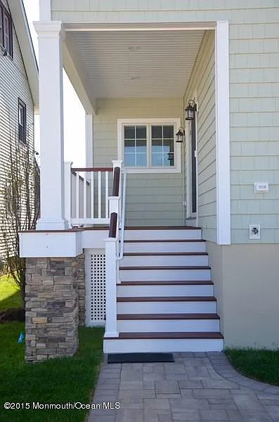 5 bed, 3.5 bath, 2706 sqft, $5,800 — Photo 4