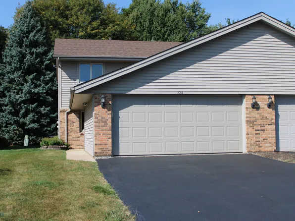 724 Tulip Ln, Rockford, IL 61107
