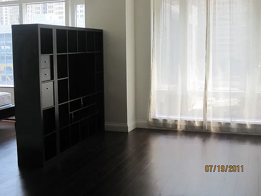 Rented by New York Residence | media 32