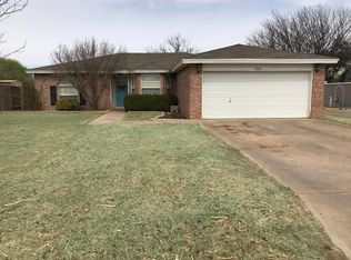 3902 Stevens St, Plainview, TX 79072